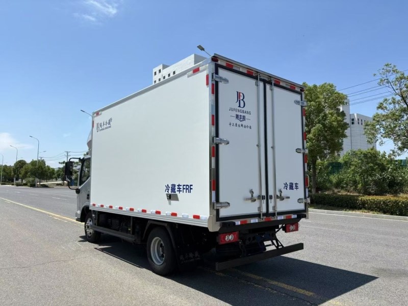  福田奥铃捷运冷藏车