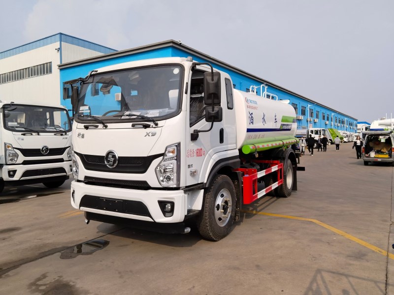12方陕汽X9洒水车质保两年