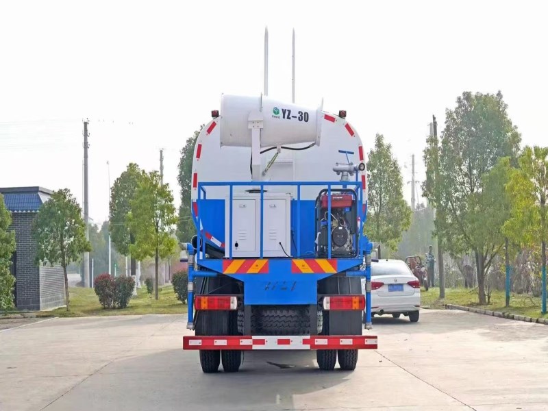 福田时代领航ES7小三轴22方抑尘车