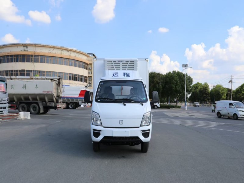 吉利星智F5E纯电动冷藏车（后双轮）