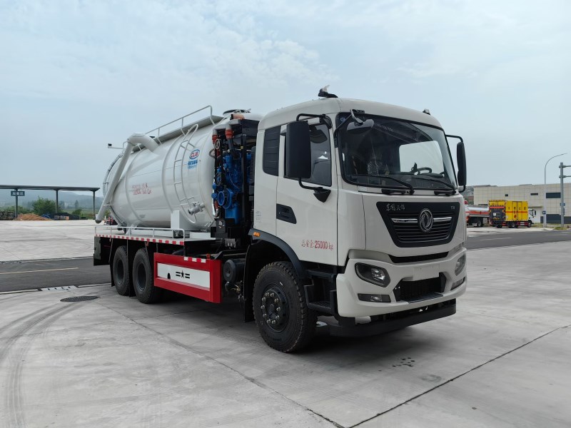 20方东风天锦后八轮吸污车