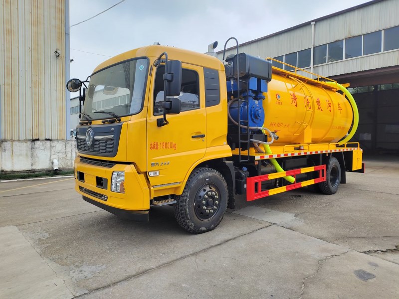 15方东风天锦带副发清洗吸污车