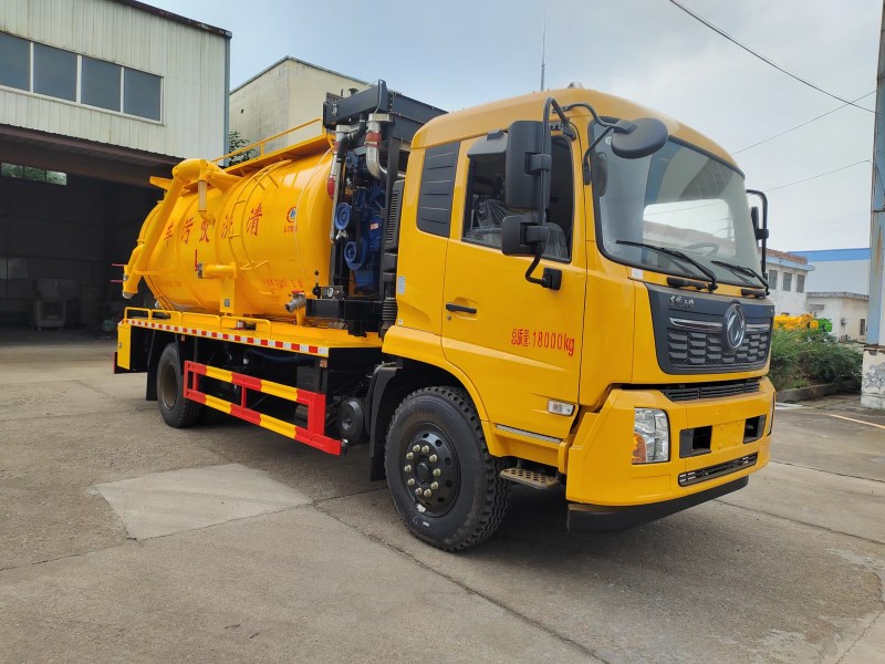 15方东风天锦带副发清洗吸污车