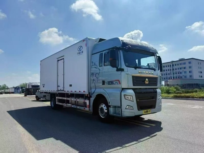 7.8米冷藏车-汕德卡G7创领