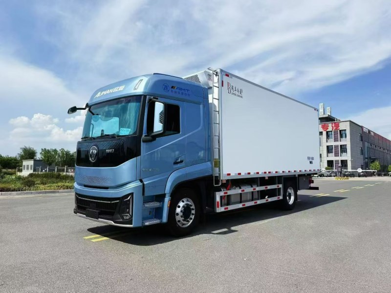 6.8米冷藏车-欧曼银河3