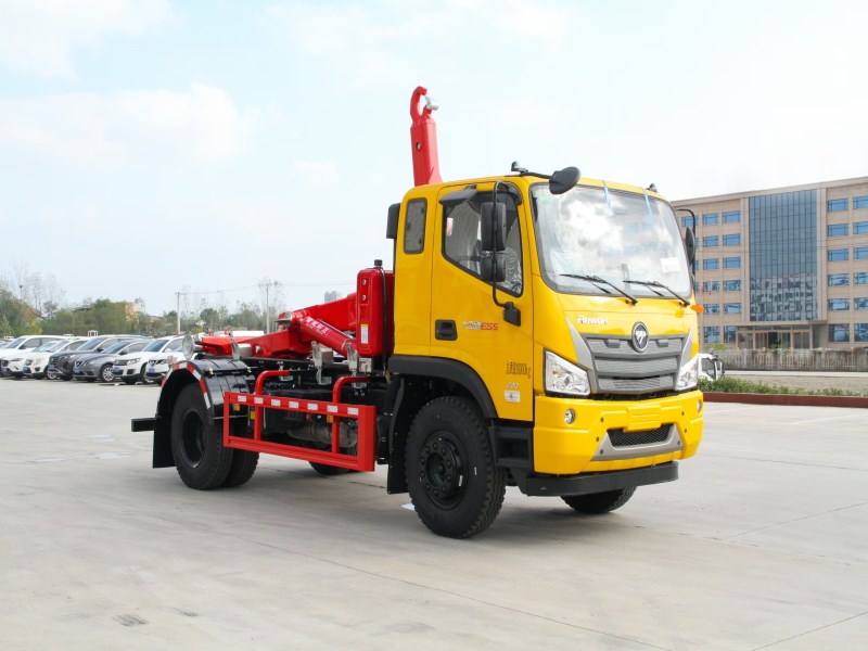 福‮大田‬金刚ES5勾臂‮圾垃‬车