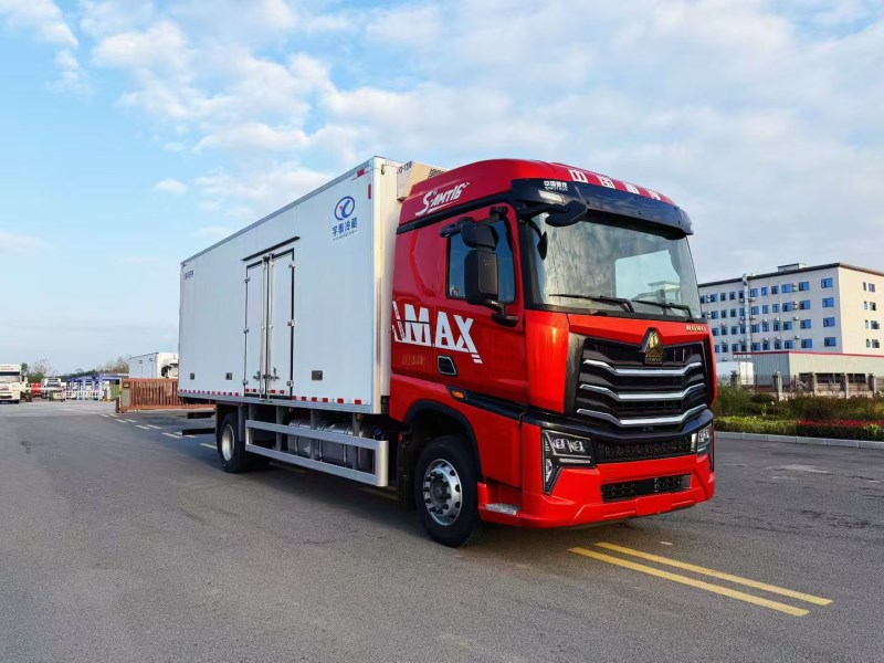7.8米冷藏车-重汽MAX-290