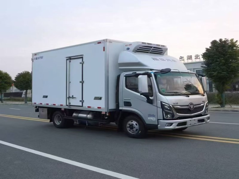 福田奥铃康机210马力重载版冷藏车