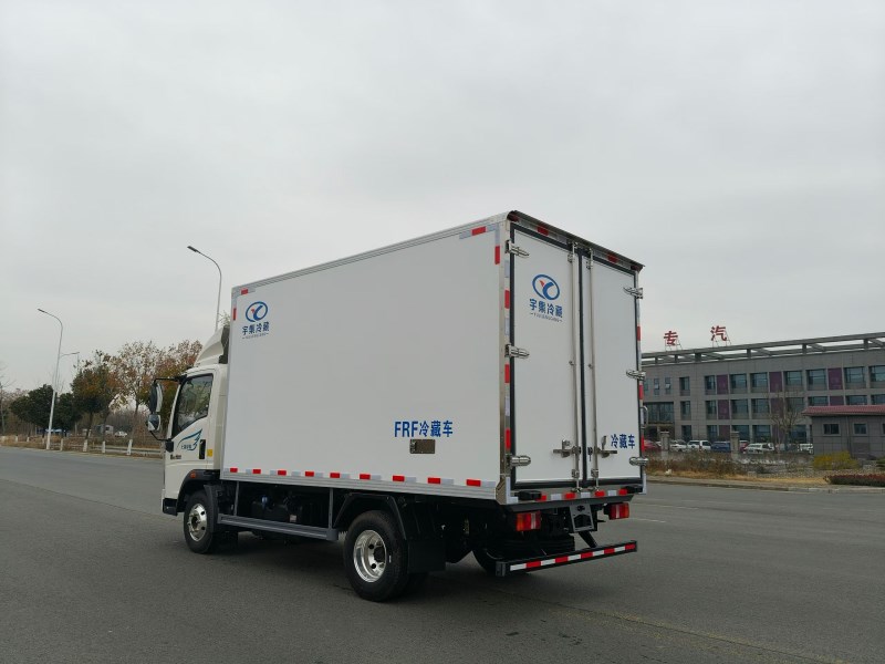 重汽豪沃悍将4.2米冷藏车