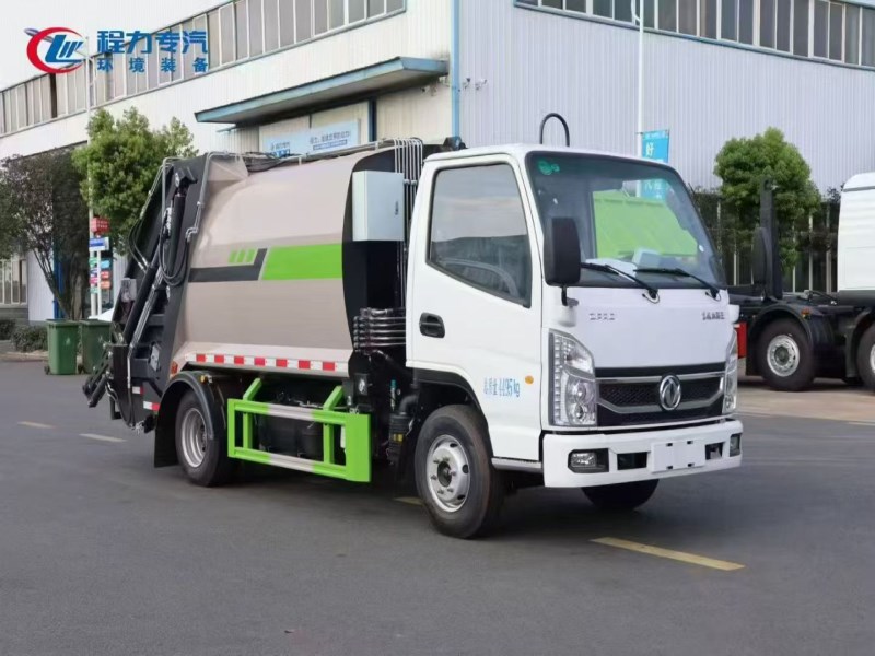 东风小霸王压缩垃圾车