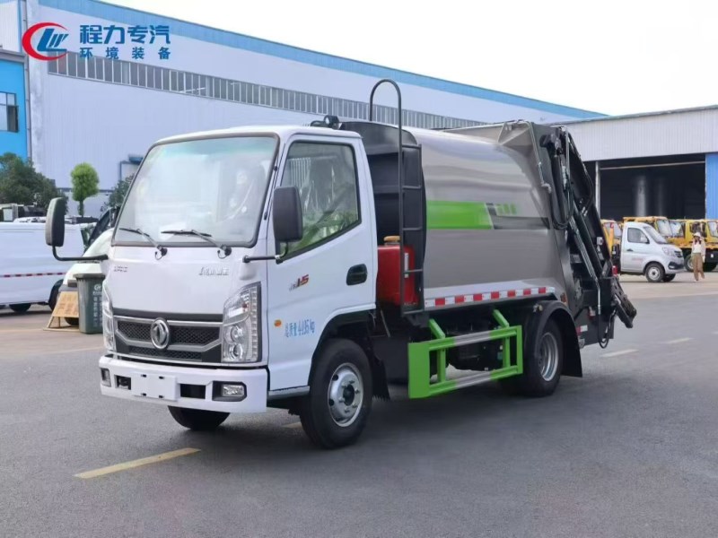 东风小霸王压缩垃圾车