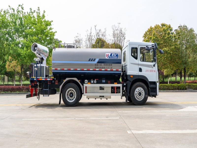 华神T5纯电绿化喷洒车