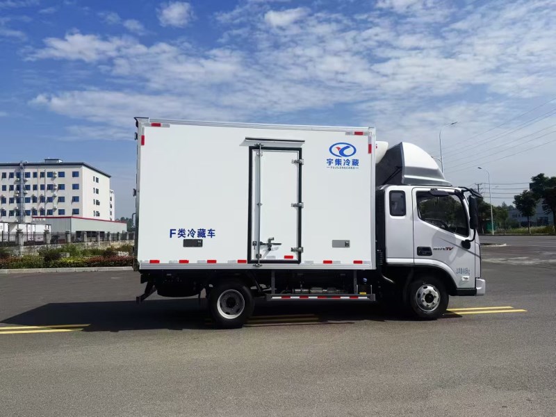 福田奥铃CTV排半