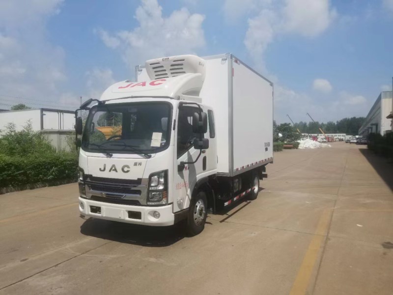 江淮威铃K5排半冷藏车