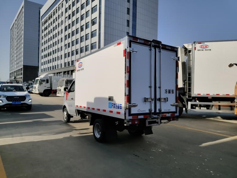 重庆长安 跨越王X1（后双轮）冷藏车