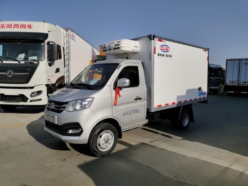 重庆长安 跨越王X1（后双轮）冷藏车