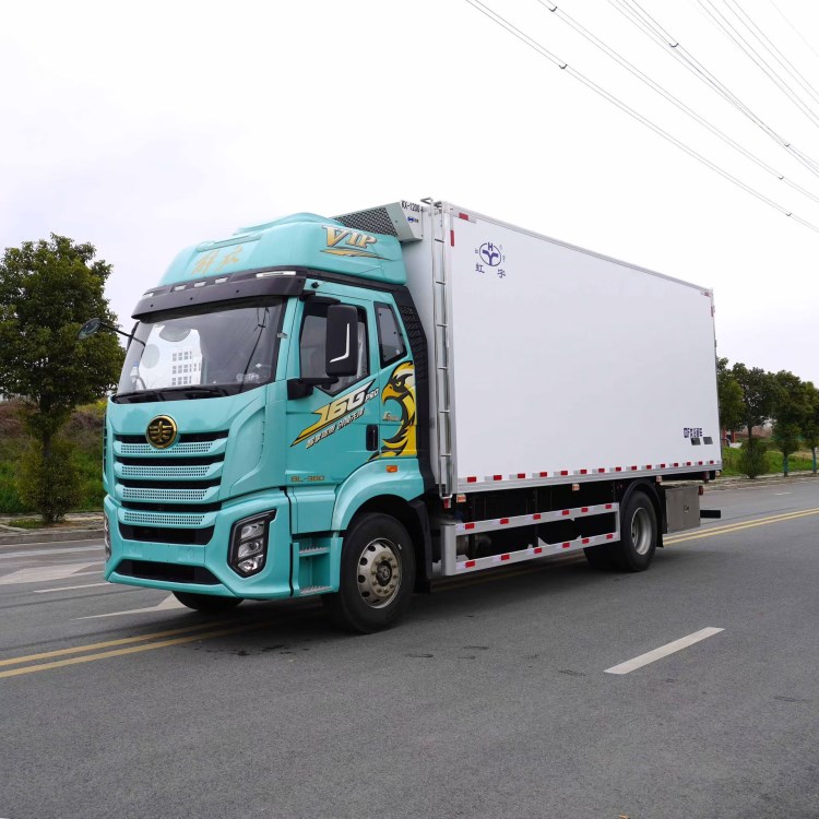 解放J6G领航版冷藏车大柴380
