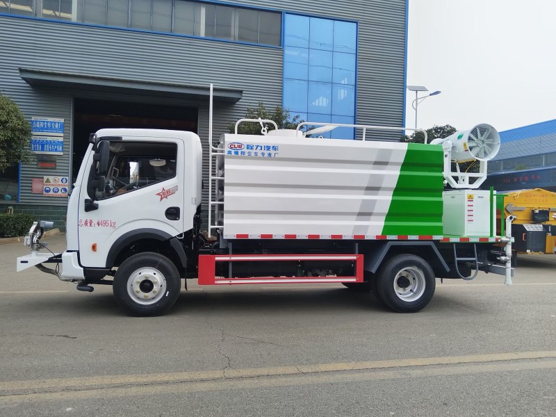 东风D6全柴140马力：蓝牌防役消毒洒水车