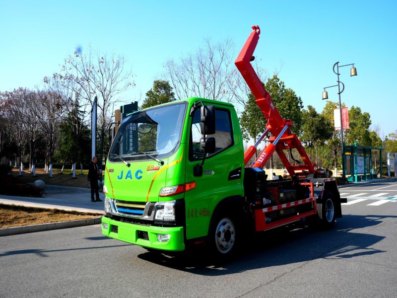 江淮纯电动可卸式垃圾车