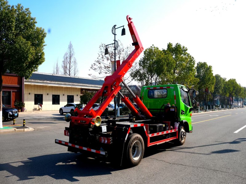 江淮纯电动可卸式垃圾车