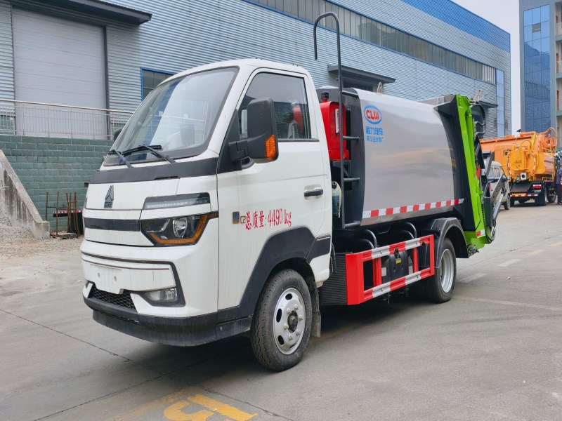 重汽豪沃蓝牌4.5立方压缩垃圾车