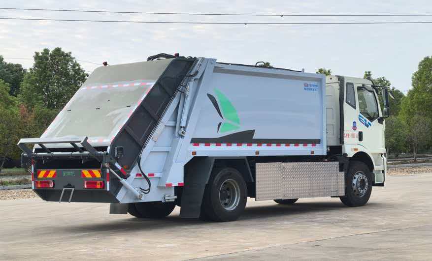 解放纯电18吨三代电池压缩垃圾车
