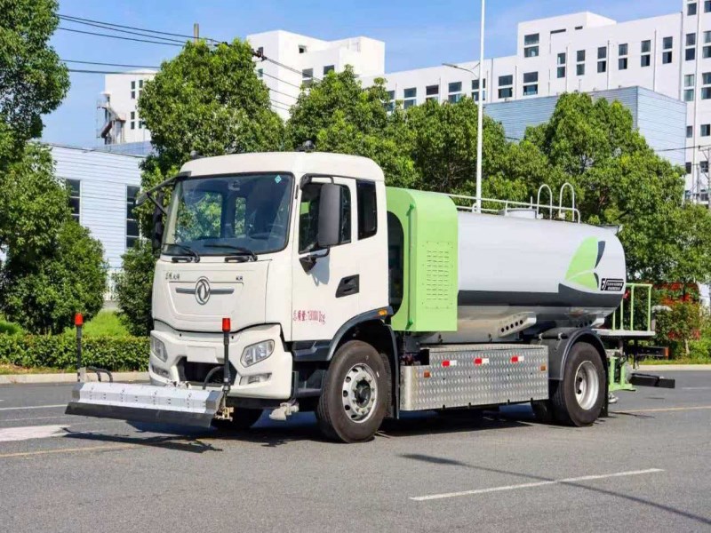 东风天锦纯电洒水·清洗车