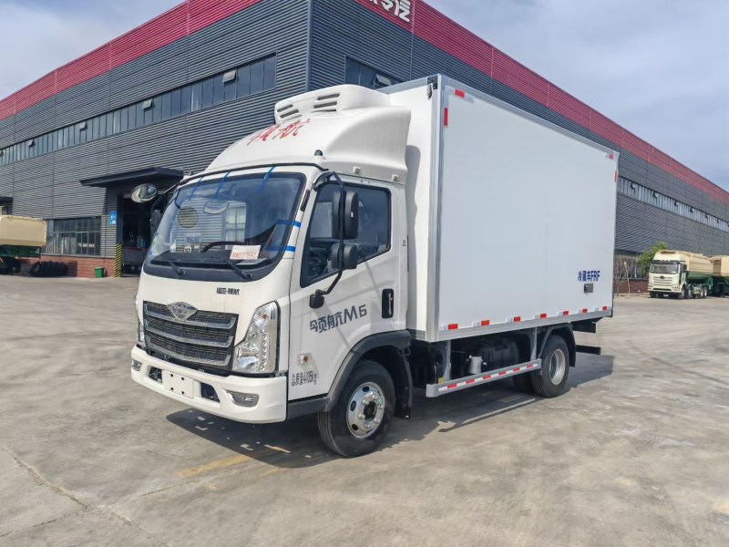 福田领航M6大宽体蓝牌冷藏车