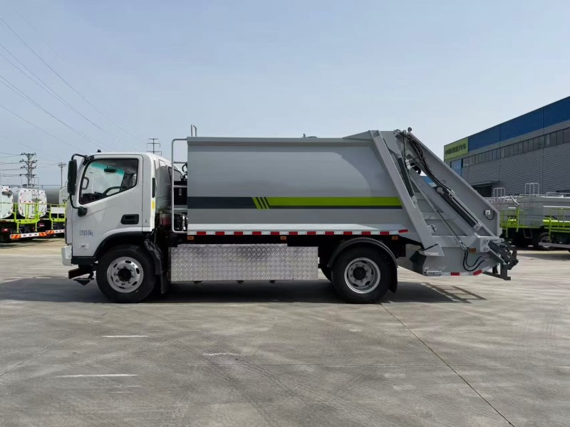 10.5方福田欧马可纯电动压缩垃圾车