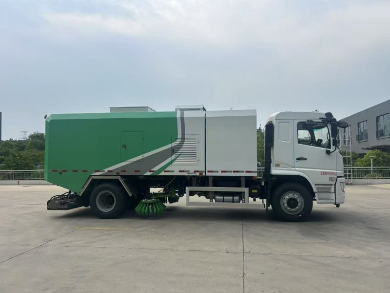 陕汽L5000新款18吨干湿两用道路污染清除车