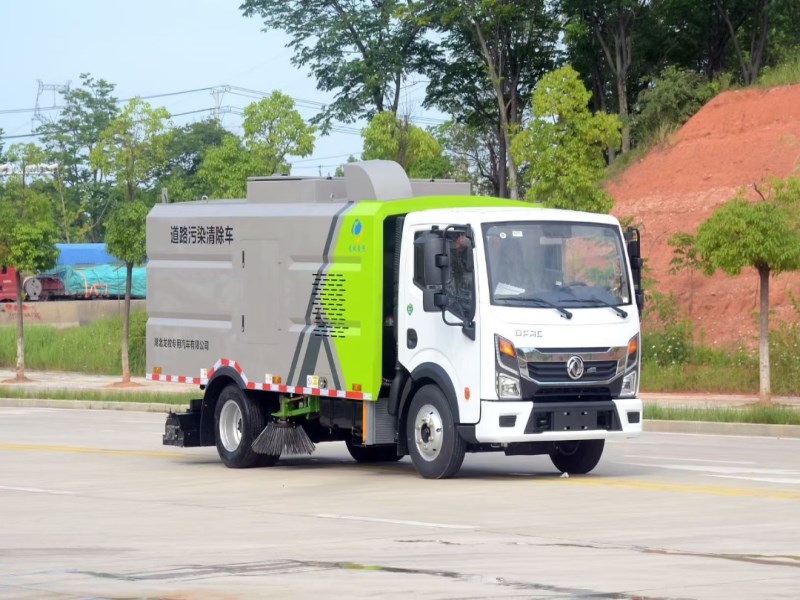 东风福端卡道路污染清除车