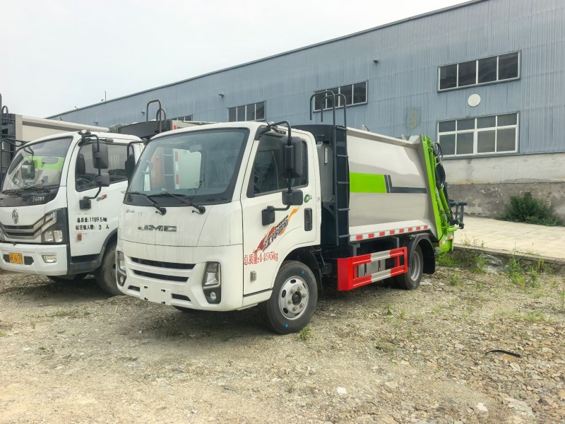 江铃顺达6.5方蓝牌压缩垃圾车