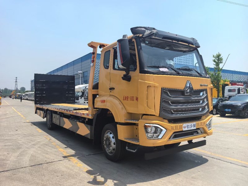重汽豪沃NX平板清障车