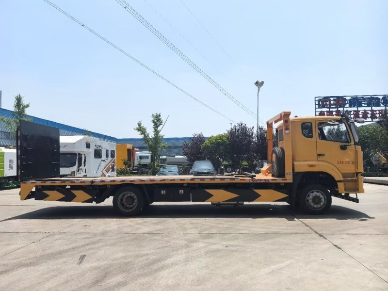 重汽豪沃NX平板清障车