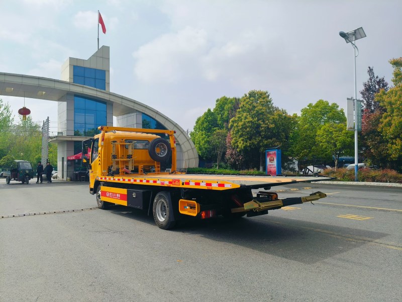 豪沃悍将潍柴160马力清障车