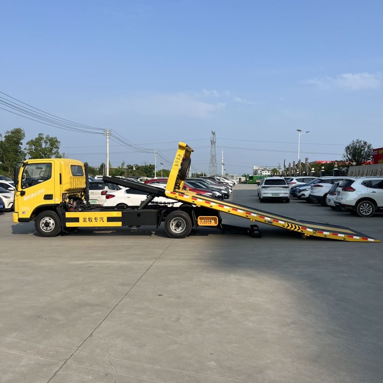 福田奥铃PRO“猛禽”3800轴距蓝牌清障车