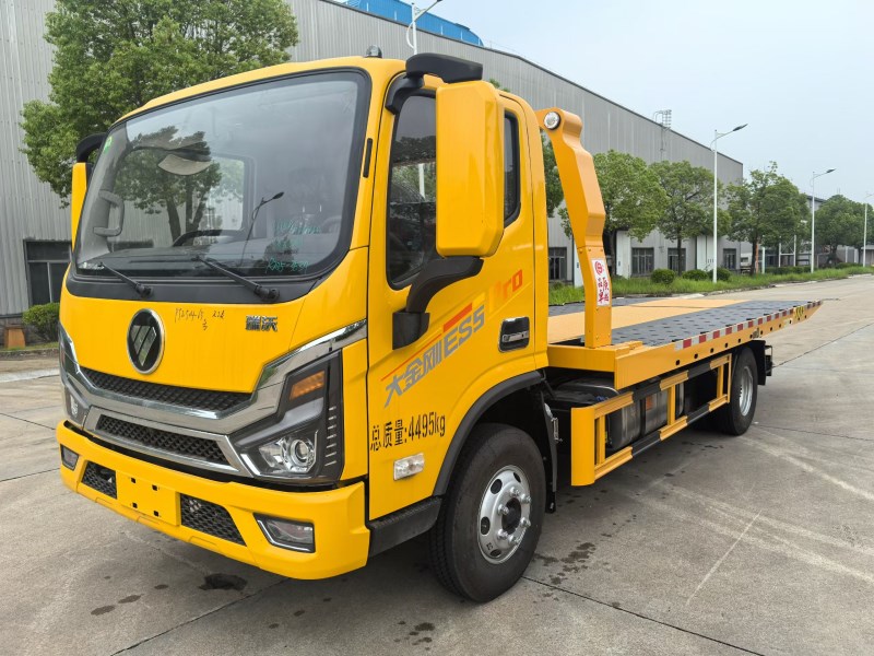 福田大金钢原厂3800轴距清障车