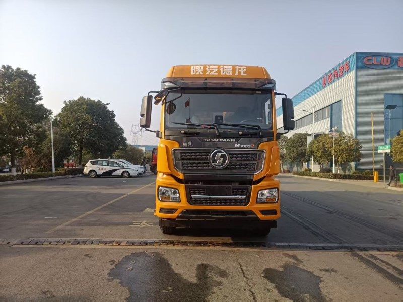 陕汽德龙前四后八33方清洗吸污车