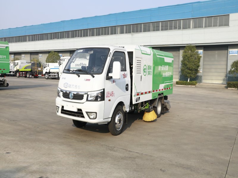 东风小型纯电动4方洗扫车