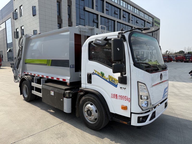 9方重汽王牌新能源压缩垃圾车
