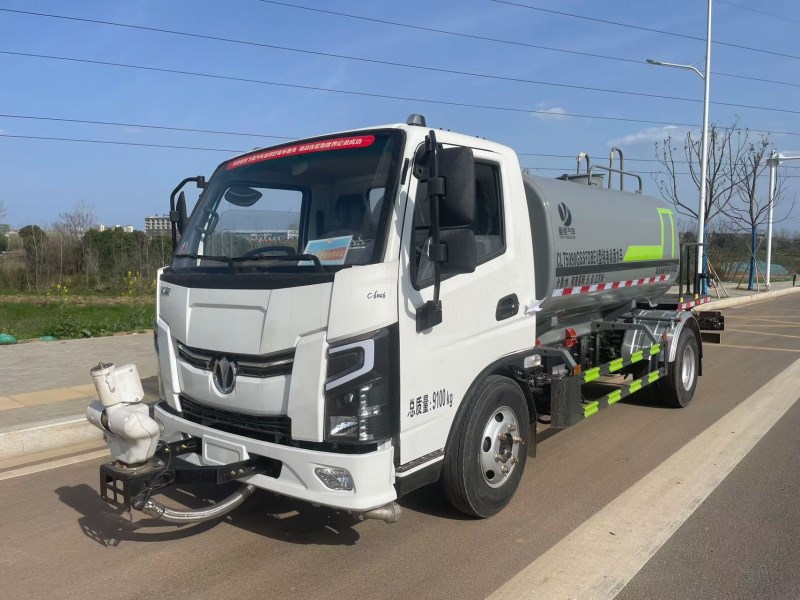 飞碟奥驰EV5纯电黄绿牌5方洒水车