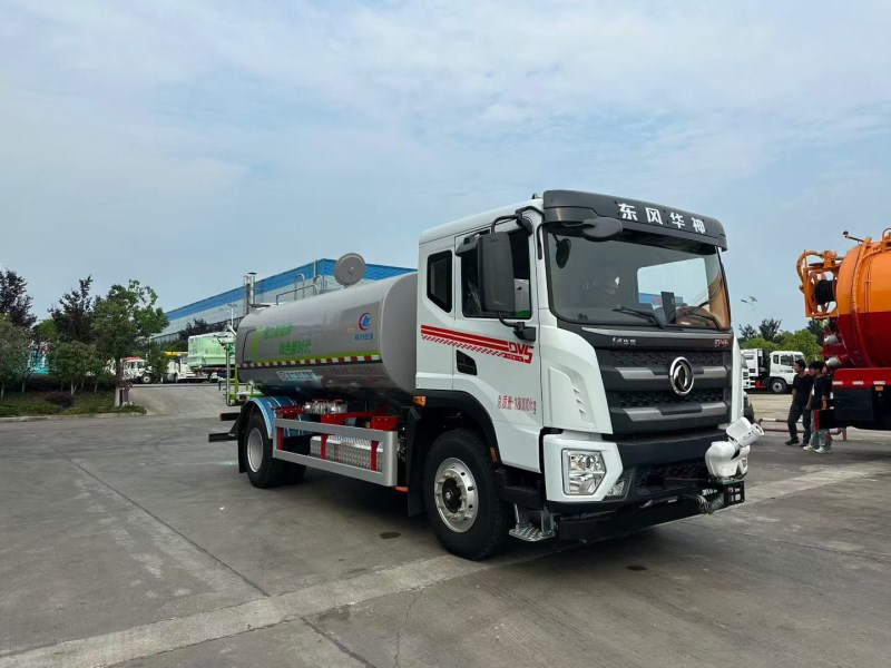 14方新能源洒水车