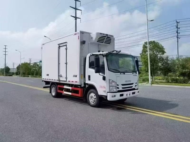 五十铃蓝牌活鱼运输车