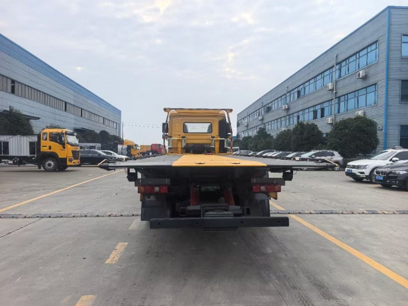 陕汽德龙L3000清障车10吨板