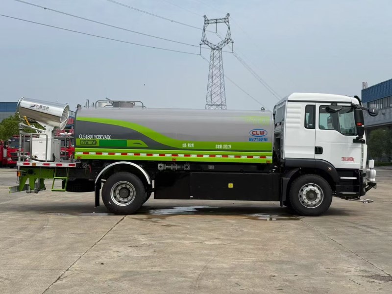 重汽汕德卡纯电232度单桥洒水车