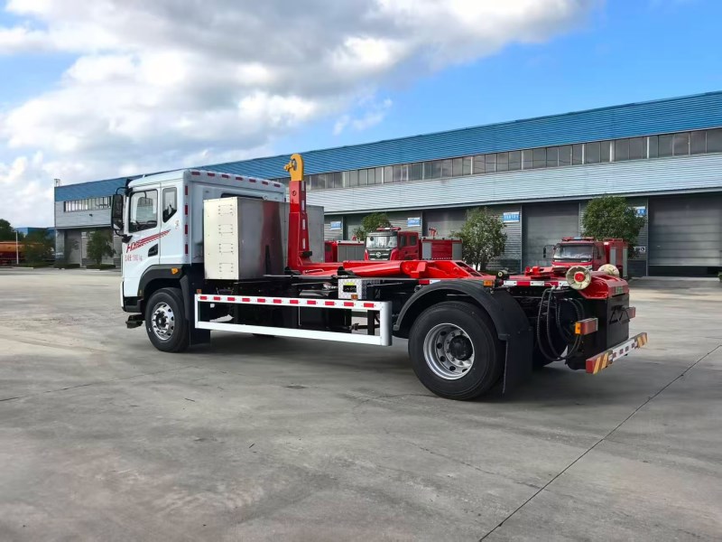 东风华神DV5新能源勾臂垃圾车